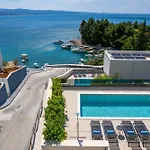 Villa Forti Dva - 5 Bedroom Modern - Sister Available - Sea Views *