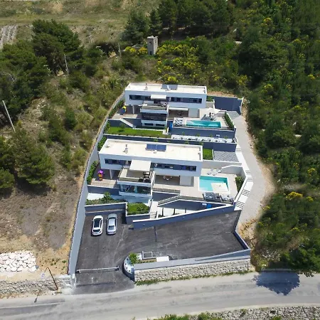 Forti Dva - 5 Bedroom Modern - Sister Available - Sea Views Omis