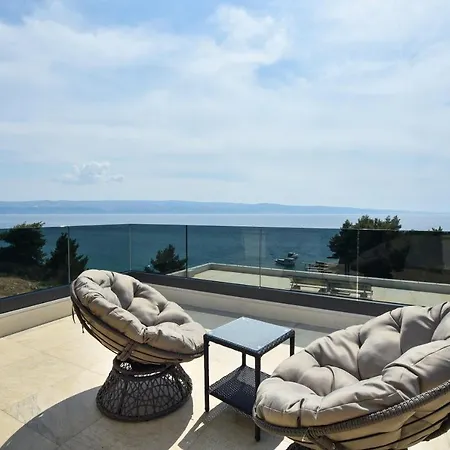 Forti Dva - 5 Bedroom Modern - Sister Available - Sea Views *