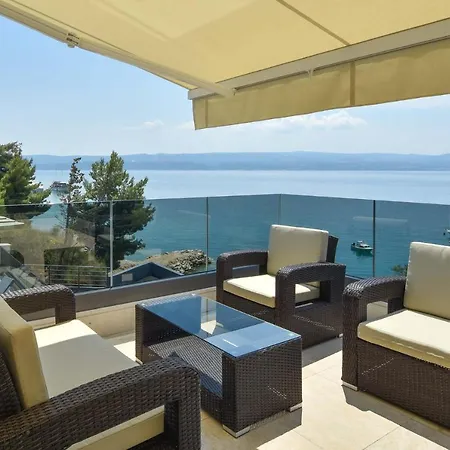 Forti Dva - 5 Bedroom Modern - Sister Available - Sea Views Villa