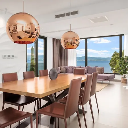 Forti Dva - 5 Bedroom Modern - Sister Available - Sea Views
