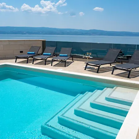 Villa Forti Dva - 5 Bedroom Modern - Sister Available - Sea Views