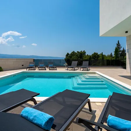 Villa Forti Dva - 5 Bedroom Modern - Sister Available - Sea Views
