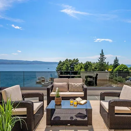 Forti Dva - 5 Bedroom Modern - Sister Available - Sea Views Omis