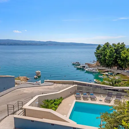 Villa Forti Dva - 5 Bedroom Modern - Sister Available - Sea Views