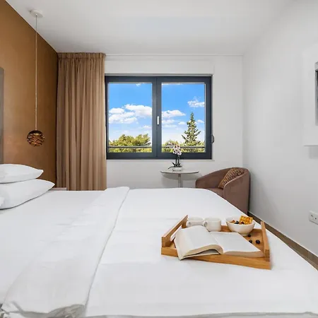 Forti Dva - 5 Bedroom Modern - Sister Available - Sea Views Omiš