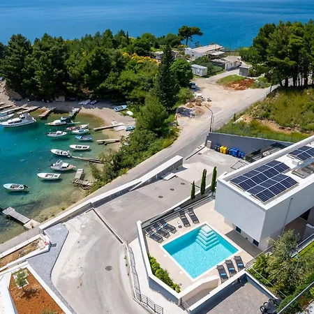 Forti Dva - 5 Bedroom Modern - Sister Available - Sea Views Villa Omiš